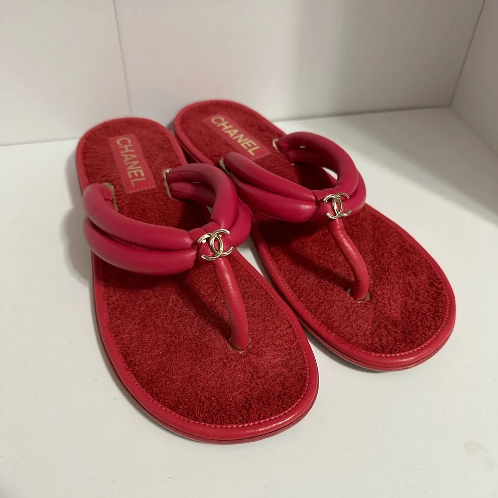 CHANEL Pink Red Thong Sandals with Gold CC Logo